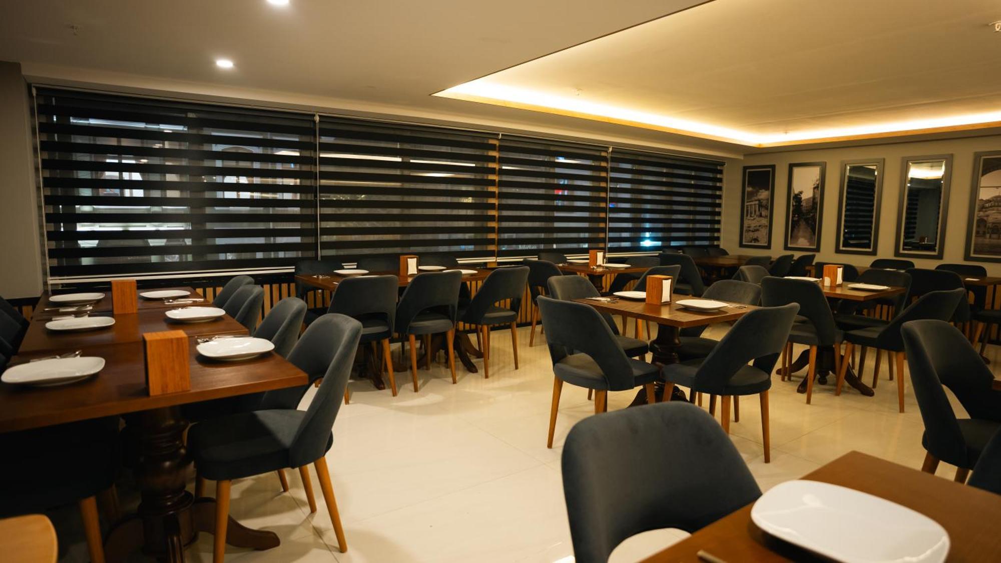 Отель Cip & - Bakirkoey Center 4*