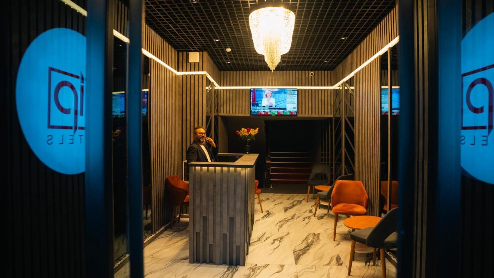Cip & - Bakirkoey Center Отель 4*